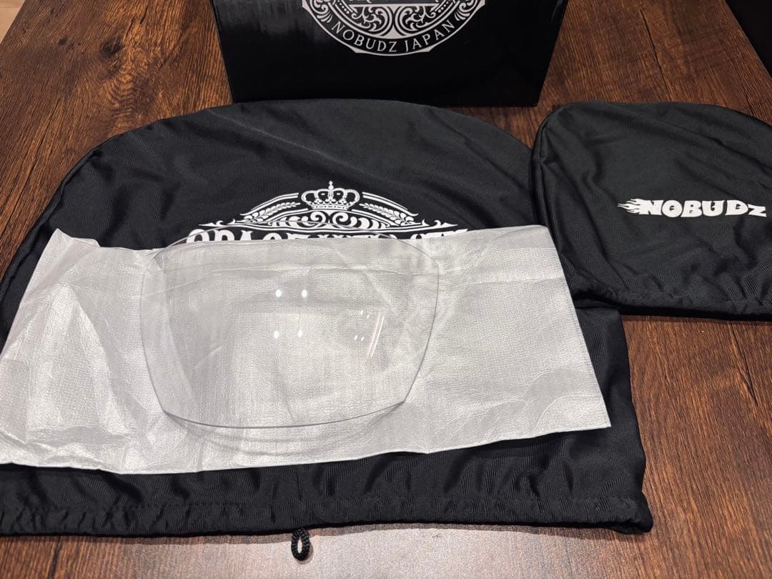 【NoBudz】スペースヘルメット ブラック　オーシャンビートル