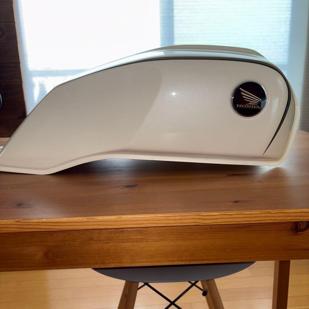 CB1100 sc65 タンク ホワイト