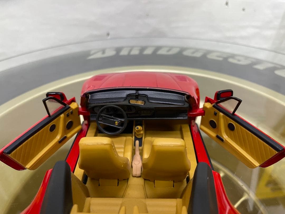 ポルシェ930 ターボ　1/18スケール