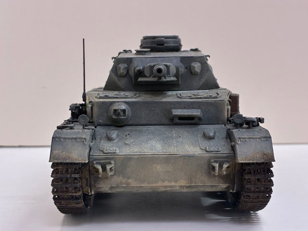 ハンガリー　IV号戦車F型　タミヤ　1/35 完成品　模型　プラモデル