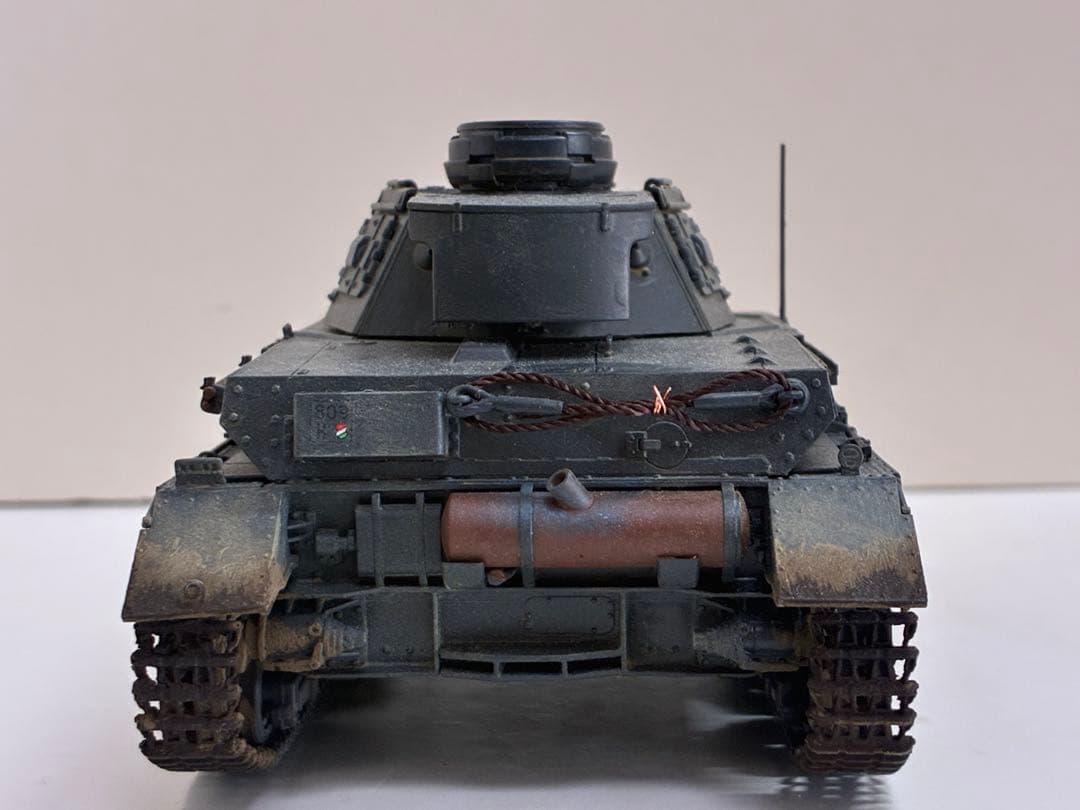 ハンガリー　IV号戦車F型　タミヤ　1/35 完成品　模型　プラモデル