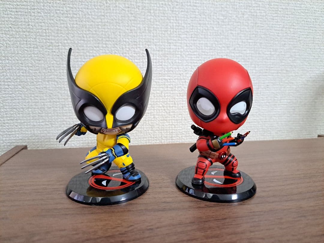ホットトイズ　コスベイビー(S) デッドプール　ウルヴァリン