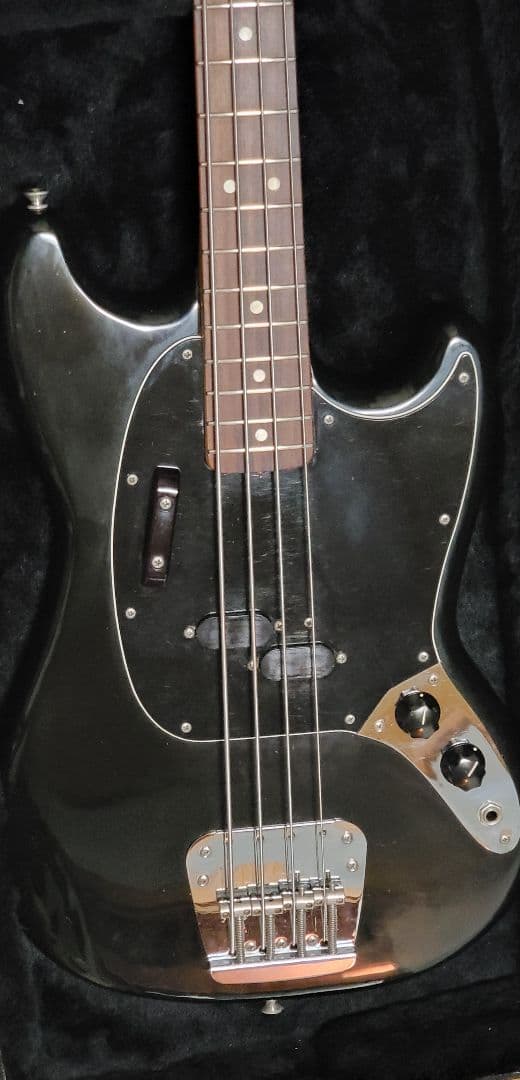 432　 Fender Mustang Bass 1975年