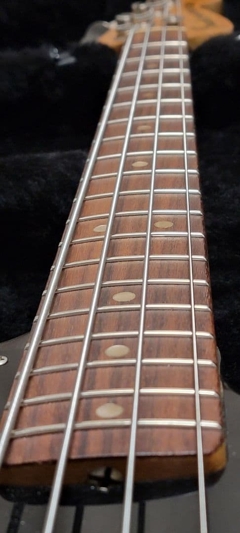 432　 Fender Mustang Bass 1975年