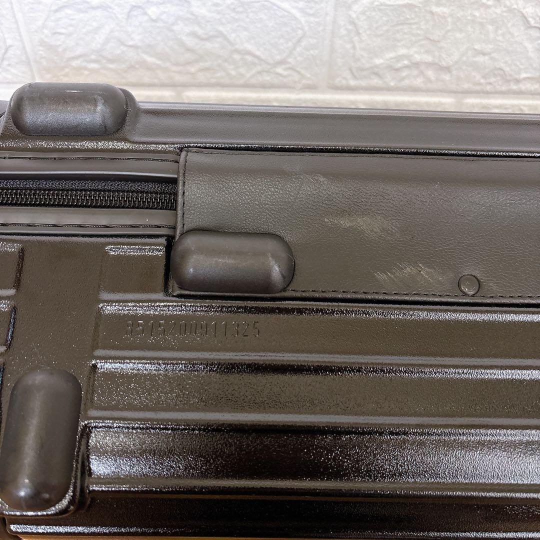 超美品　リモワ サルサ 機内持ち込み キャビントローリー 32L 2輪 ブラック