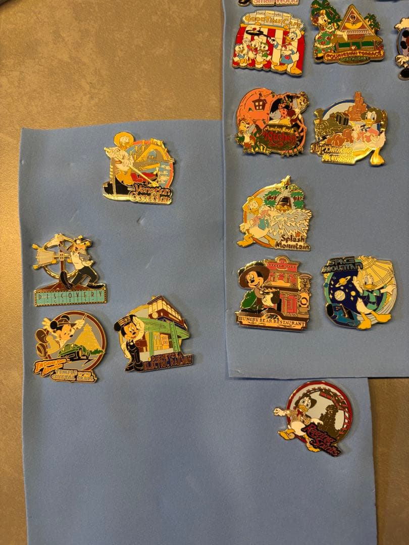 ディズニーパーク ピンバッジセット