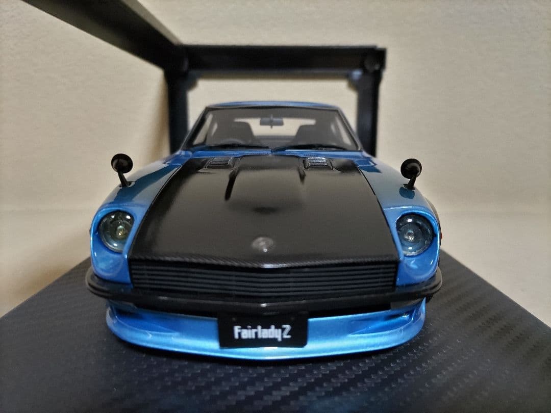 PYOMARO　イグニッションモデル　1/18 FairladyZ