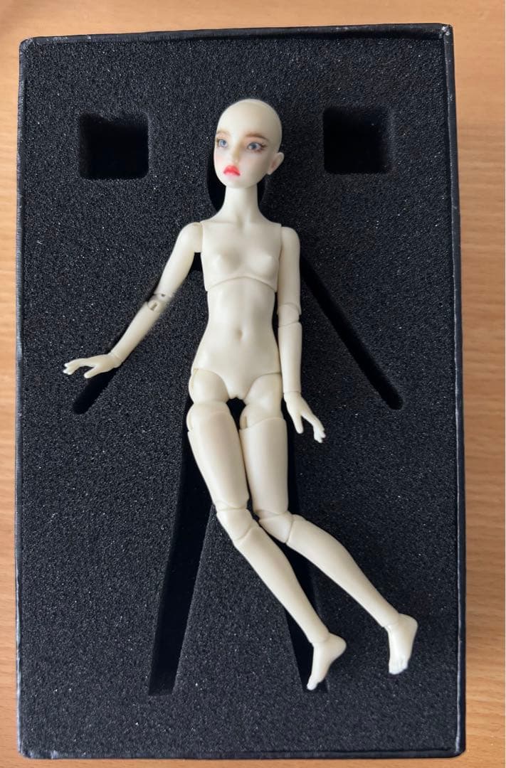 ミニドール　bjd 少女12cm 中国製