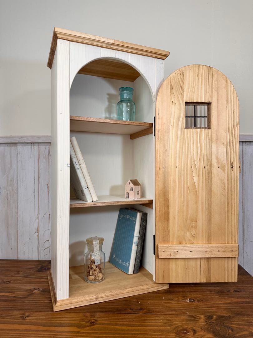 し*も様 【1点のみ　微小難あり】ナチュラルアンティークの扉のようなキャビネット