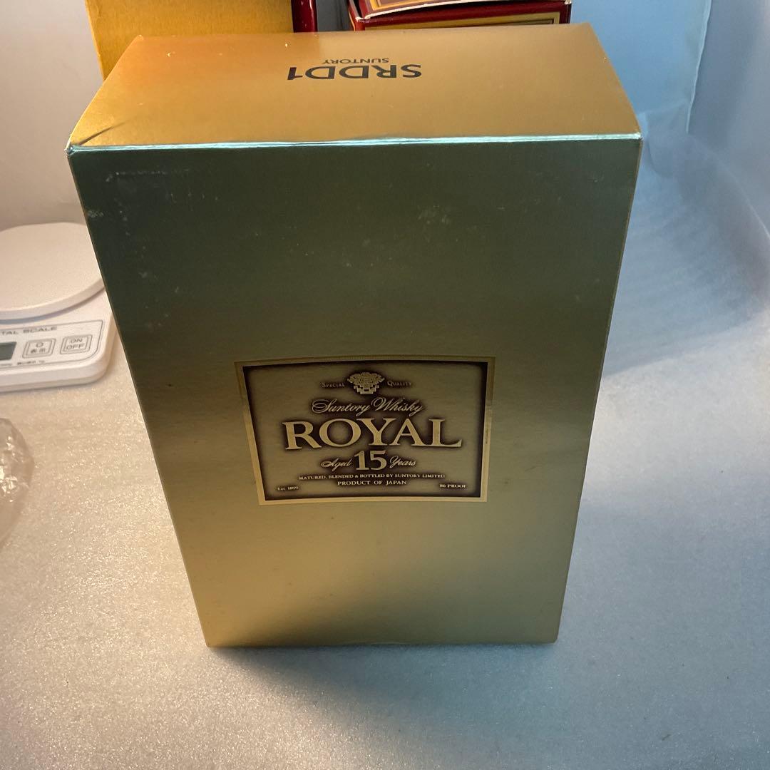 限定品 サントリー ロイヤル 15年 ゴールドラベル 750ml