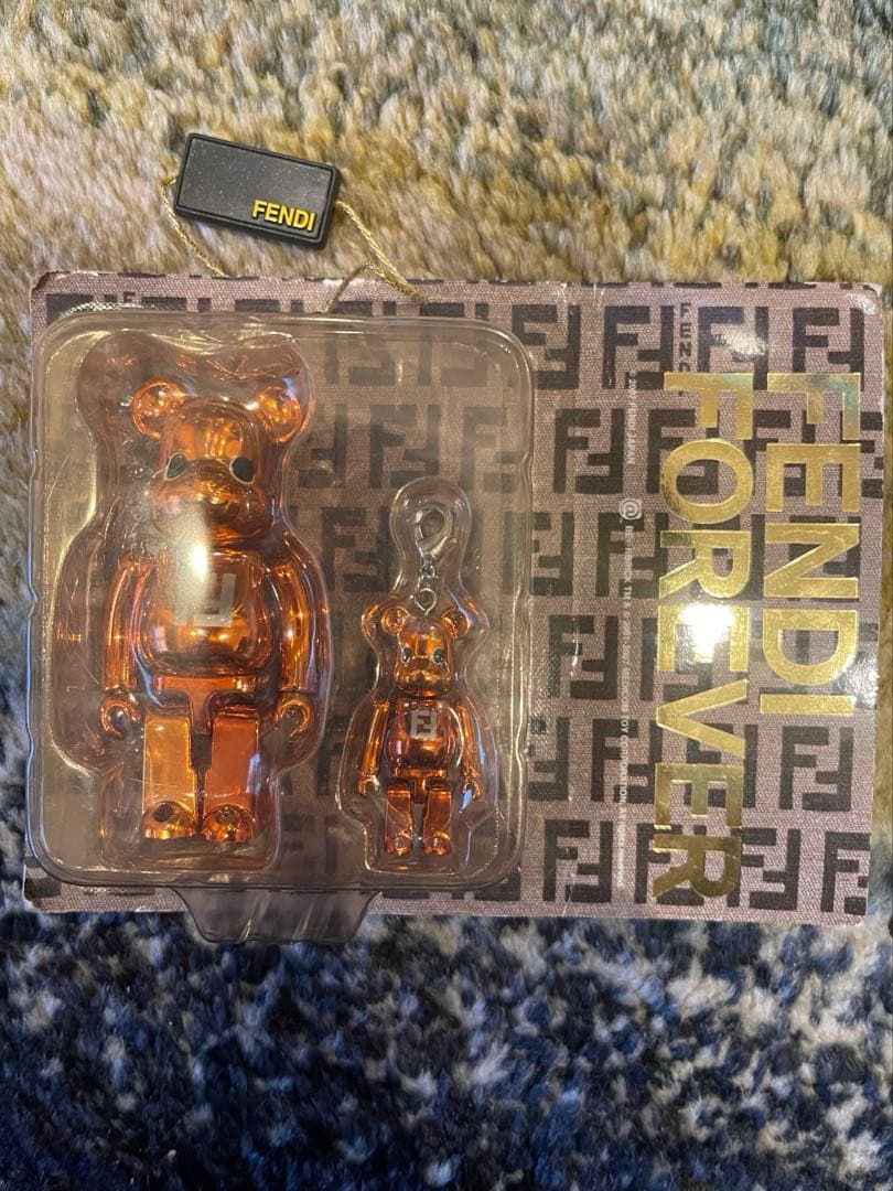 希少！！【非売品】FENDI BE@RBRICK ベアブリック2体セット