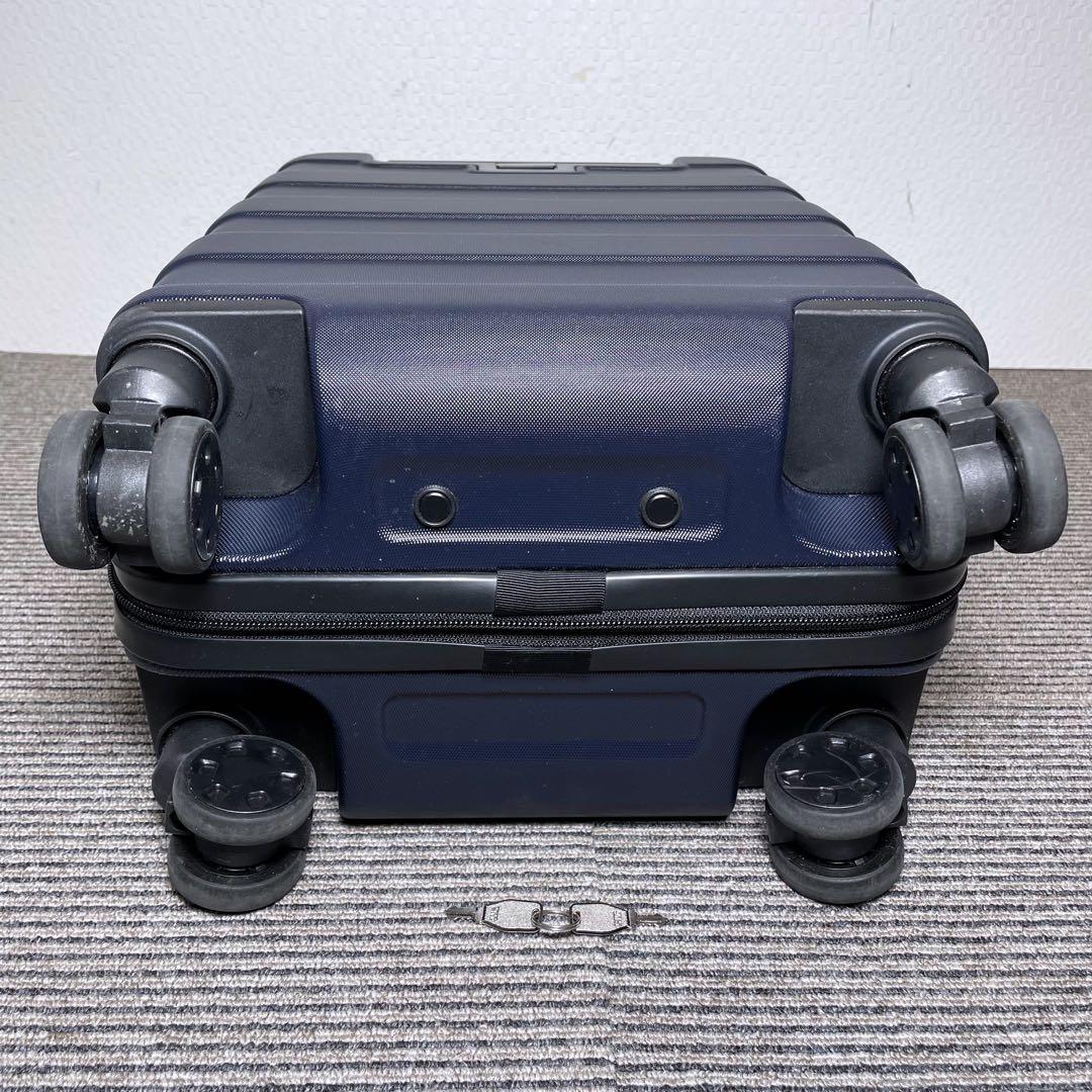 無印良品 バーを自由に調節できる ハードキャリーケース 20L 機内持込可能