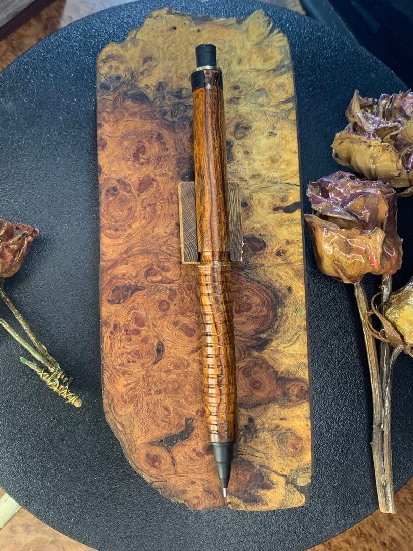 Tomotanオレンズネロ0.5mm、デザートアイアンウッド