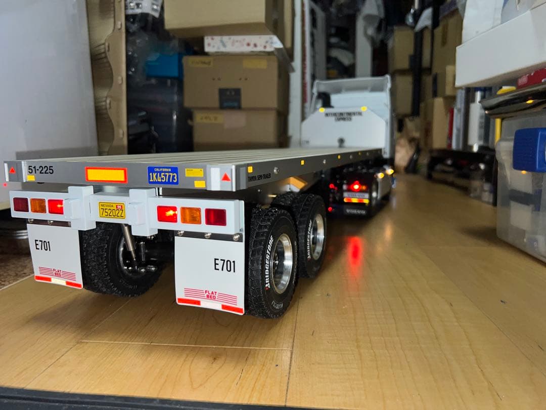 タミヤ セミトレーラー フラットベッド 新品 テスト済み