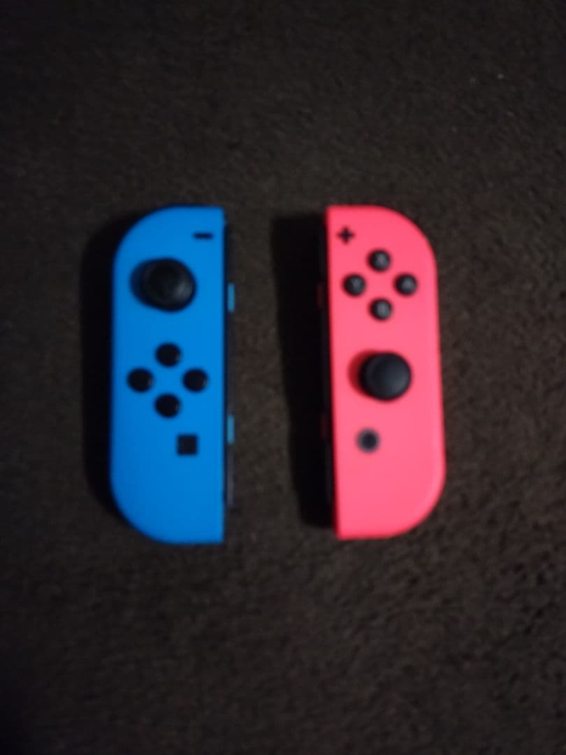 チャージングベース付き Nintendo Switch 本体