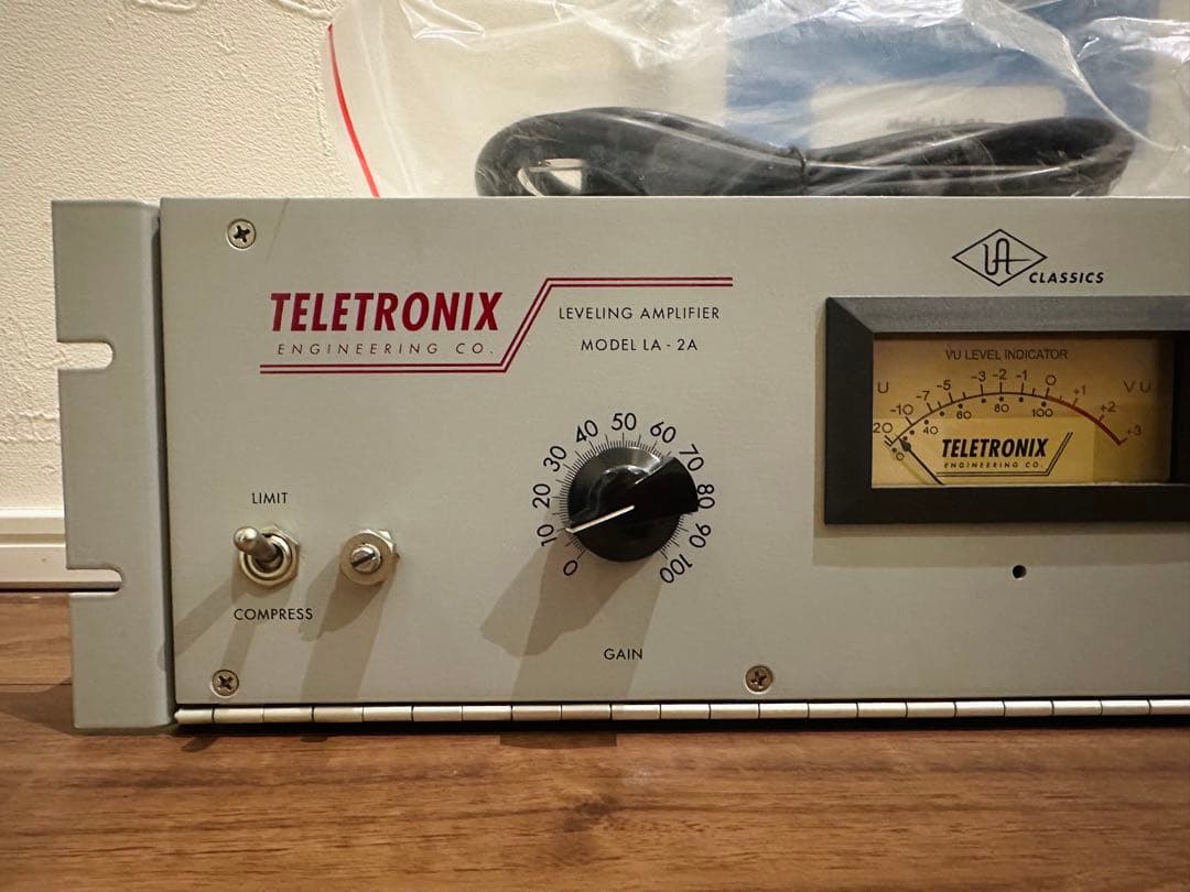 配信機器・PA機器・レコーディング機器 Universal Audio LA-2A Leveling Amplifier