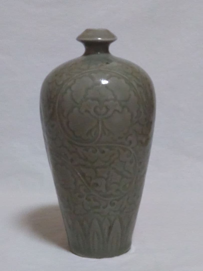 中国美術　古物　骨董　揚州窯　甁　唐草文　写し