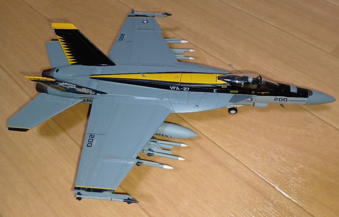 F/A-18E スーパーホーネット 1/72 ロイヤルメイセス　ホビーマスター
