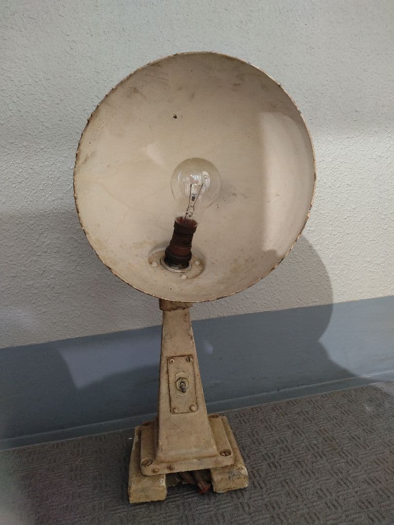 【鉄道車両部品】車掌車（貨物）の室内灯