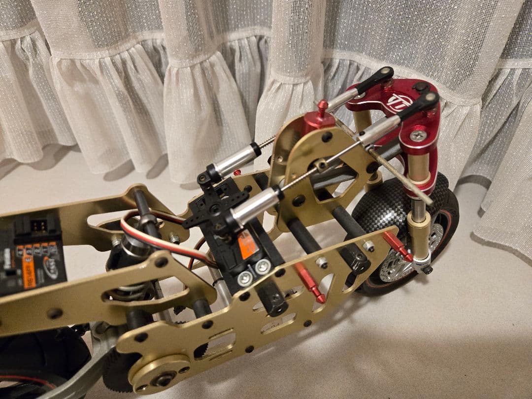 サンダータイガー Ducati 999R ラジコンバイク 1/5 電動オートバイ