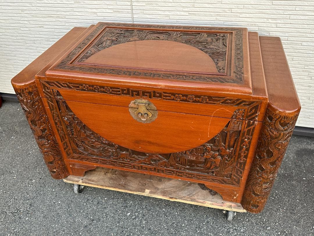★当時物 現状品 彫刻 木彫り 木製 大型収納箱 ボックス 古家具 インテリア