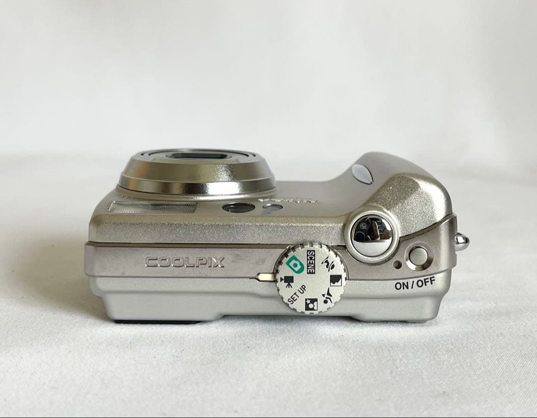 【完動品】Nikon Coolpix 7900 デジタルカメラ 動作確認済み