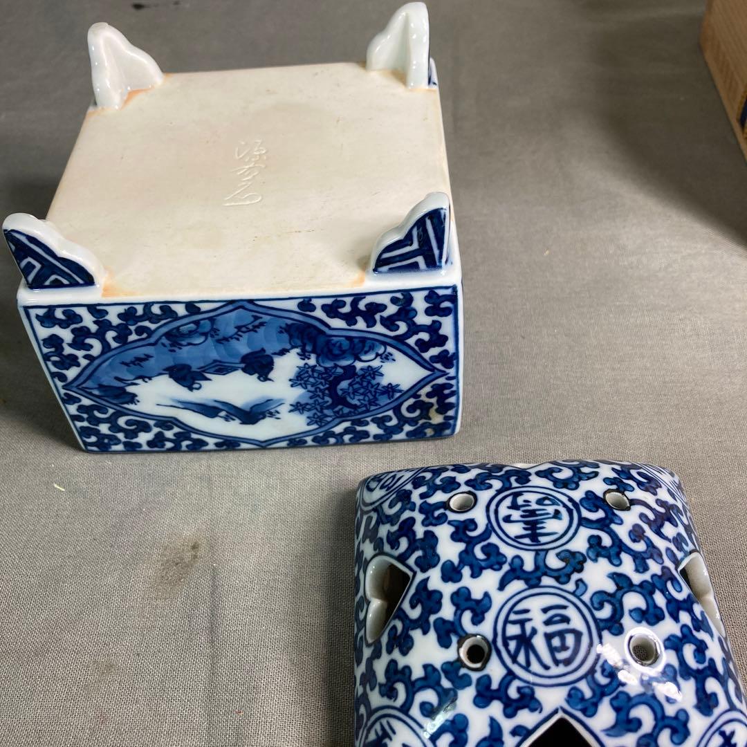 【源右衛門】古伊万里の伝統　名窯　舘林源右衛門作　祥瑞手間取山水唐草文　角香炉