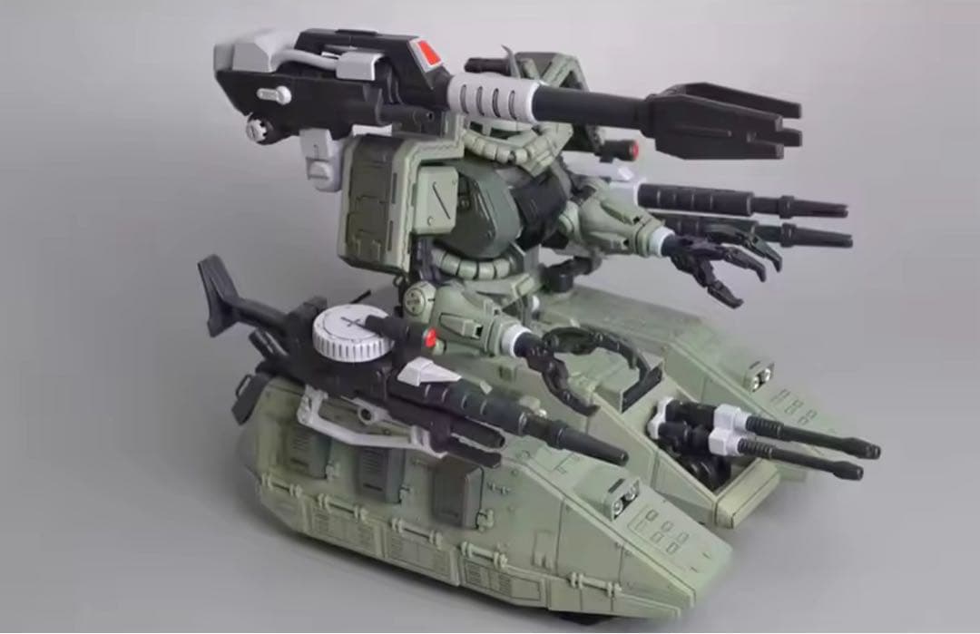 1/100 ザク　タンク LED付属　希少　海外製限定プラモデルラスト在庫