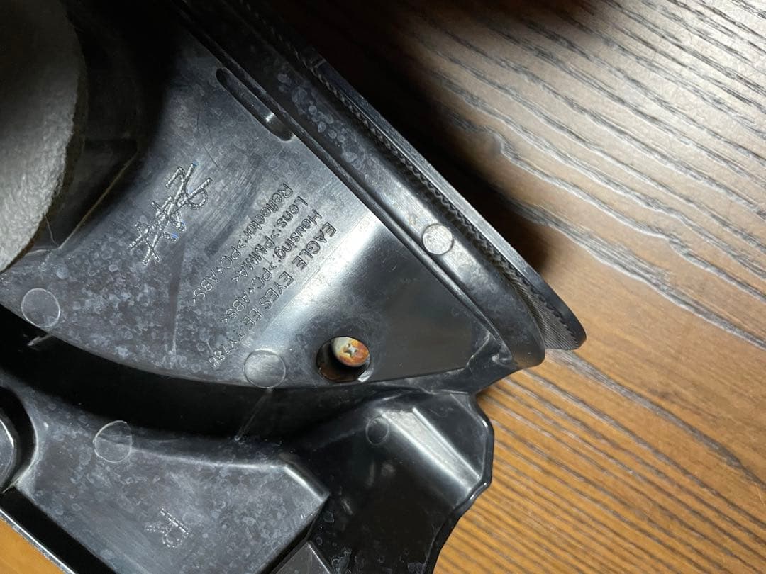 ハイエース用　STUDIO DESIGN LEDテールランプ クリア/レッド