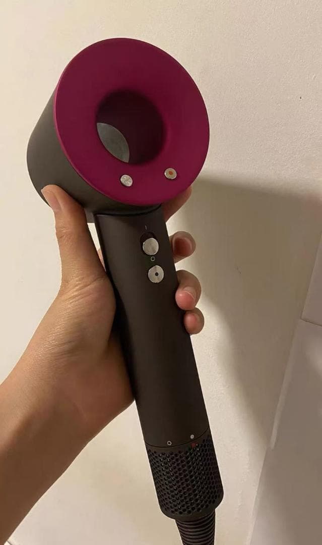 Dyson Supersonic Ionic ヘアドライヤー HD15型