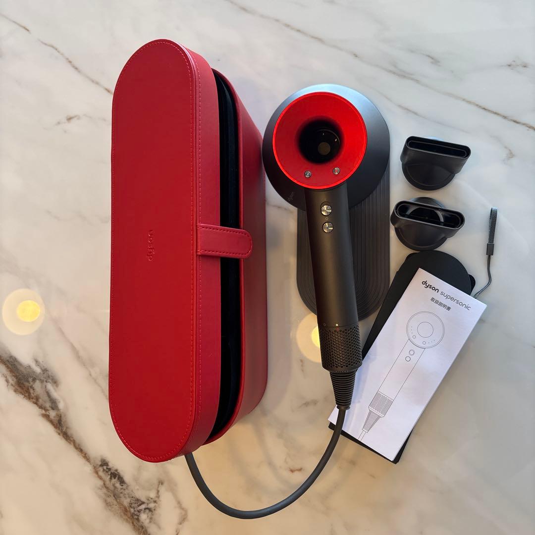 ダイソン ヘアドライヤーDyson Supersonic HD01 収納ケース付