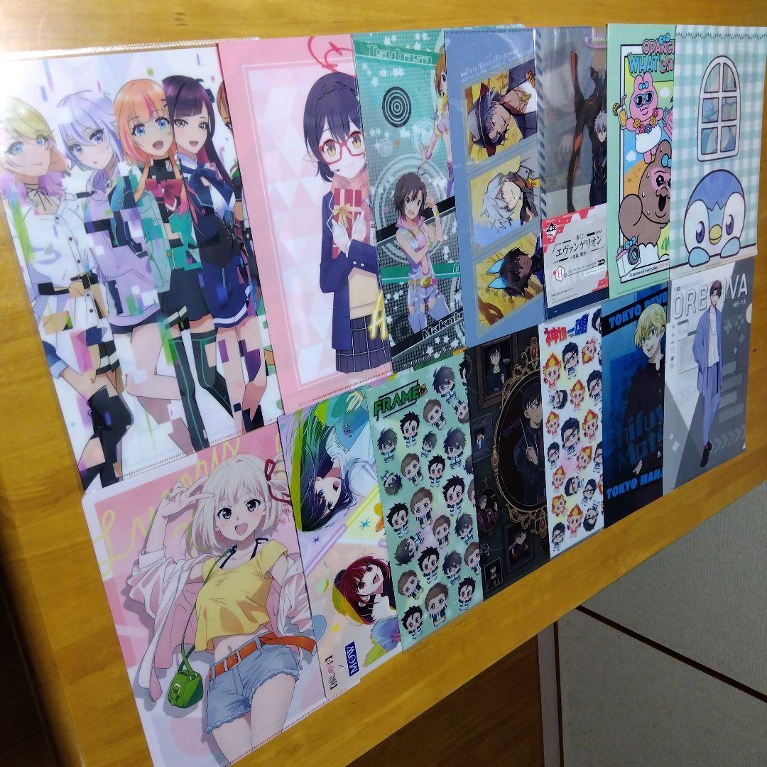 アニメ ノンジャンル 美少女系など　Ａ−４クリアファイル まとめ売り大量２５０枚