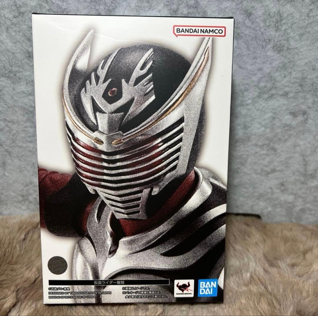 新品未開封 S.H.Figuarts 仮面ライダー龍騎