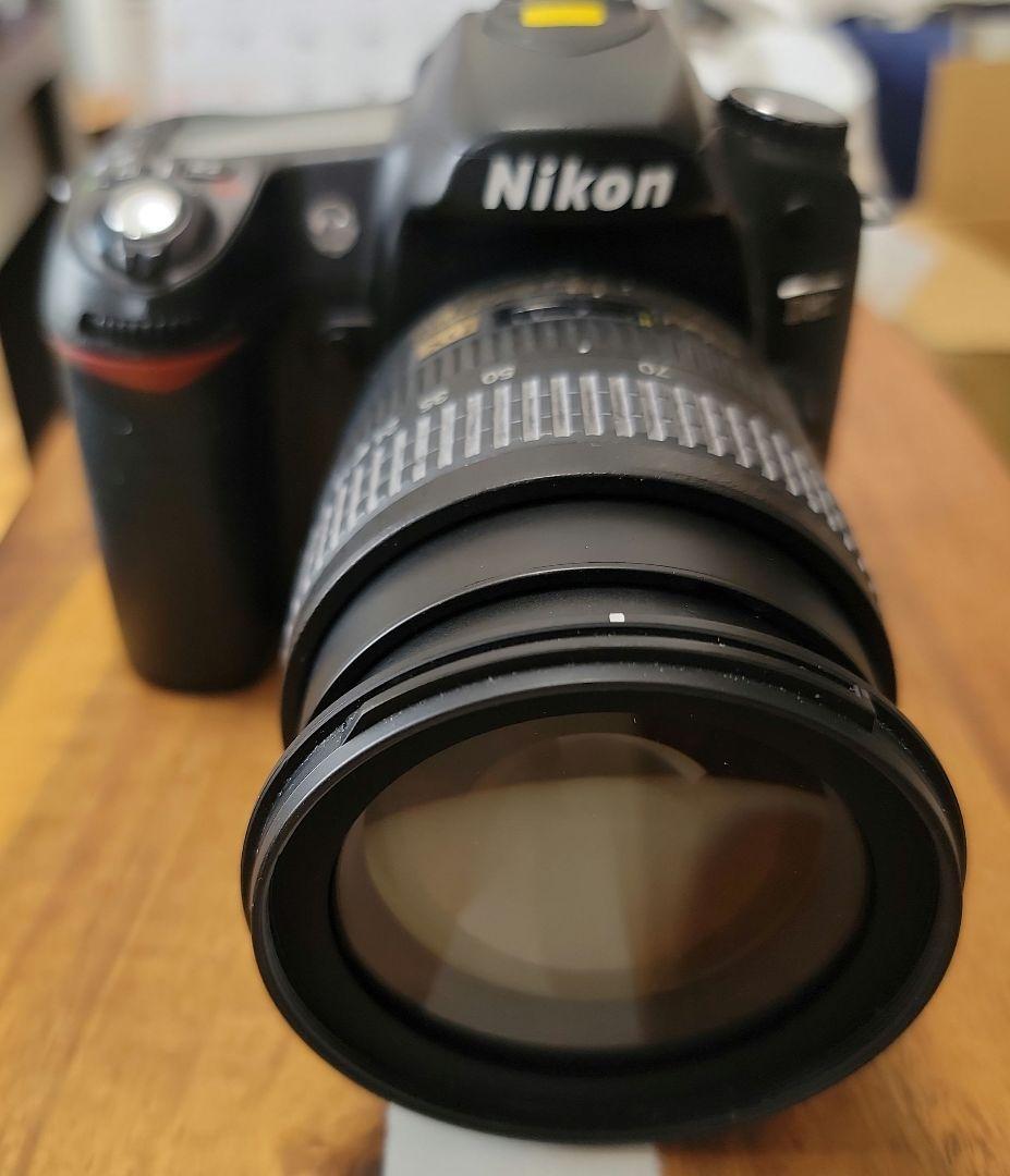 Nikon デジタル一眼レフカメラ ズームレンズ付き　専用充電器付き
