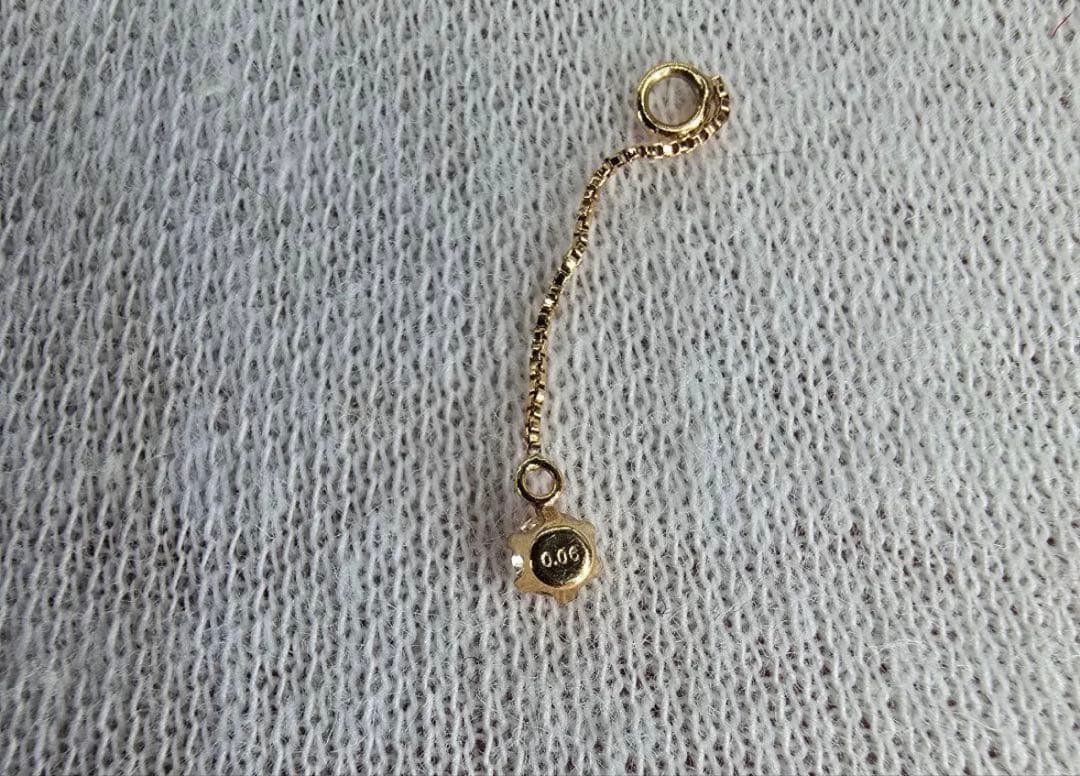 週末セール！K18 計0.22カラット ダイヤモンドピアス