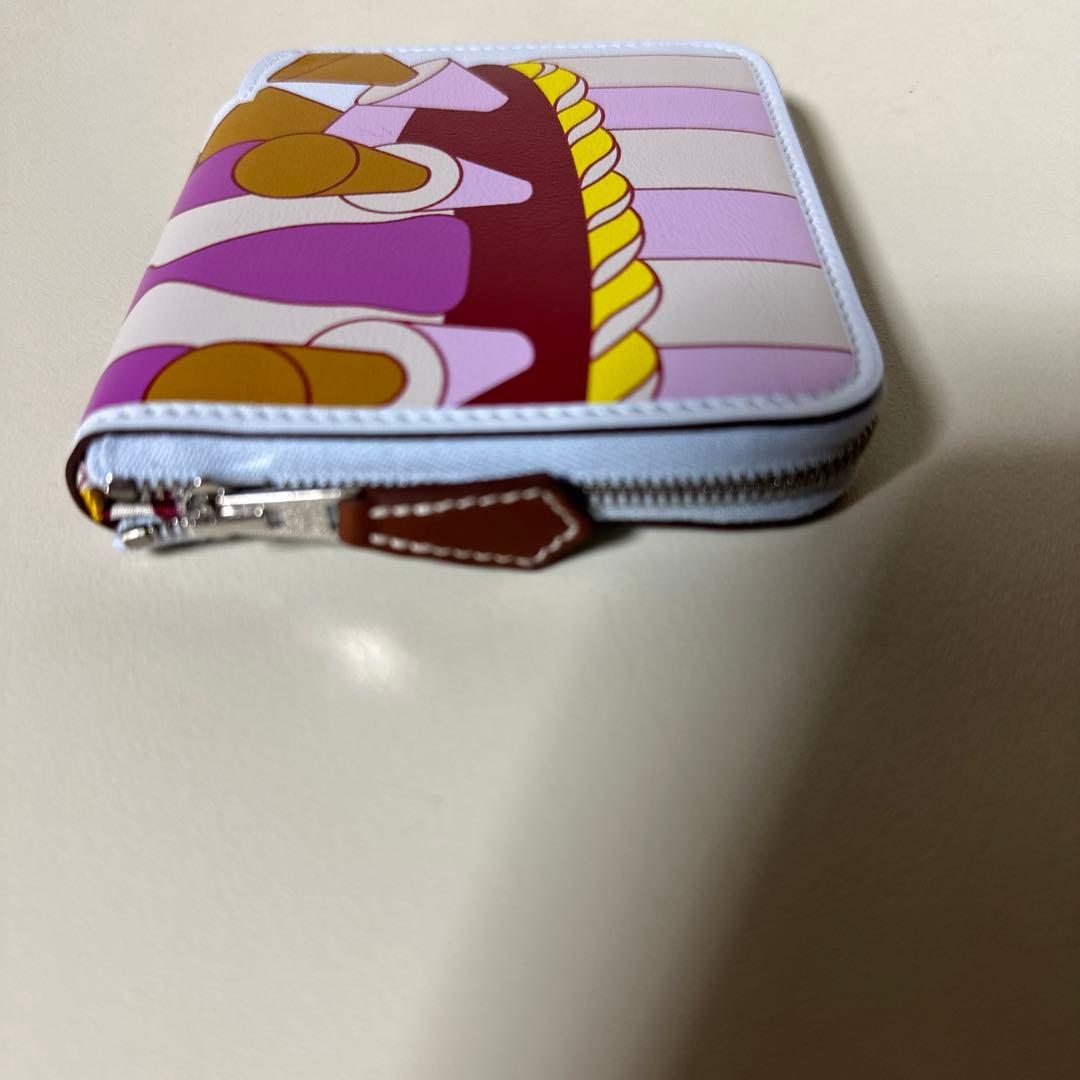 入手困難　エルメス　ミニ財布　アザップコンパクト　シルクインホールオーバー