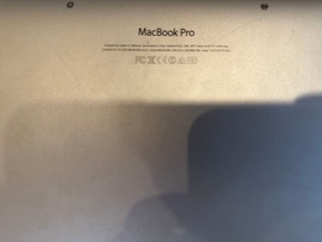 Apple MacBook Pro 13.3インチ　Retinaディスプレイ