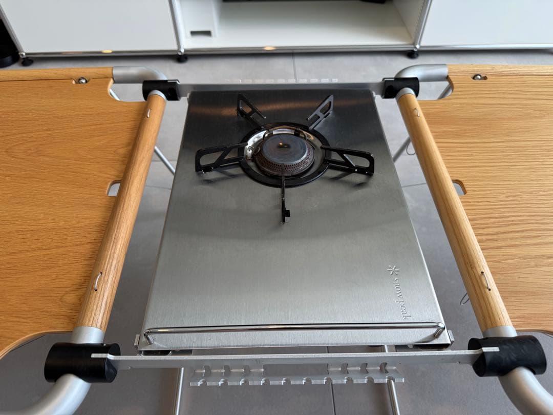 hxo design× wanderoutモジュラーテーブル