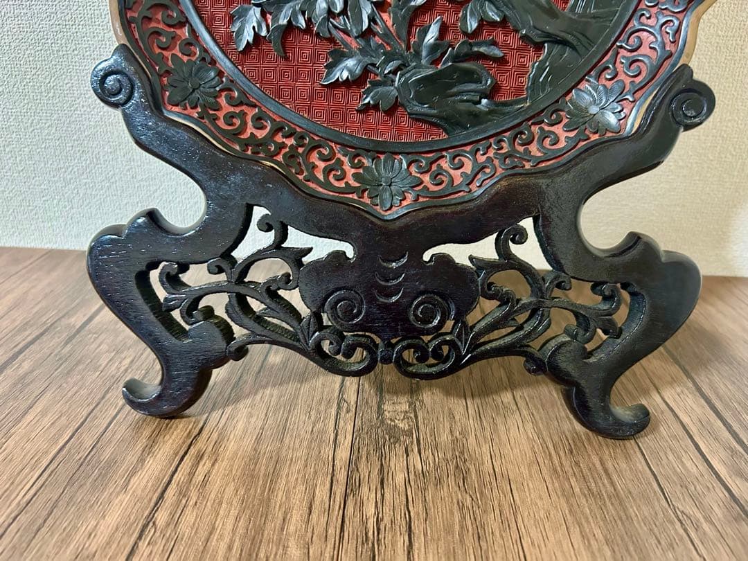 牡丹彫刻 堆朱 堆黒 中国美術 皿立て付き