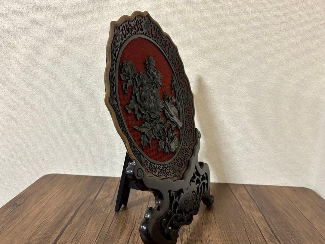 牡丹彫刻 堆朱 堆黒 中国美術 皿立て付き