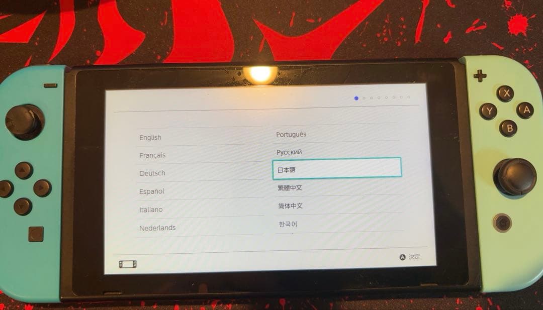 Nintendo Switch 本体　HDMIケーブル以外付属品あり　一部破損