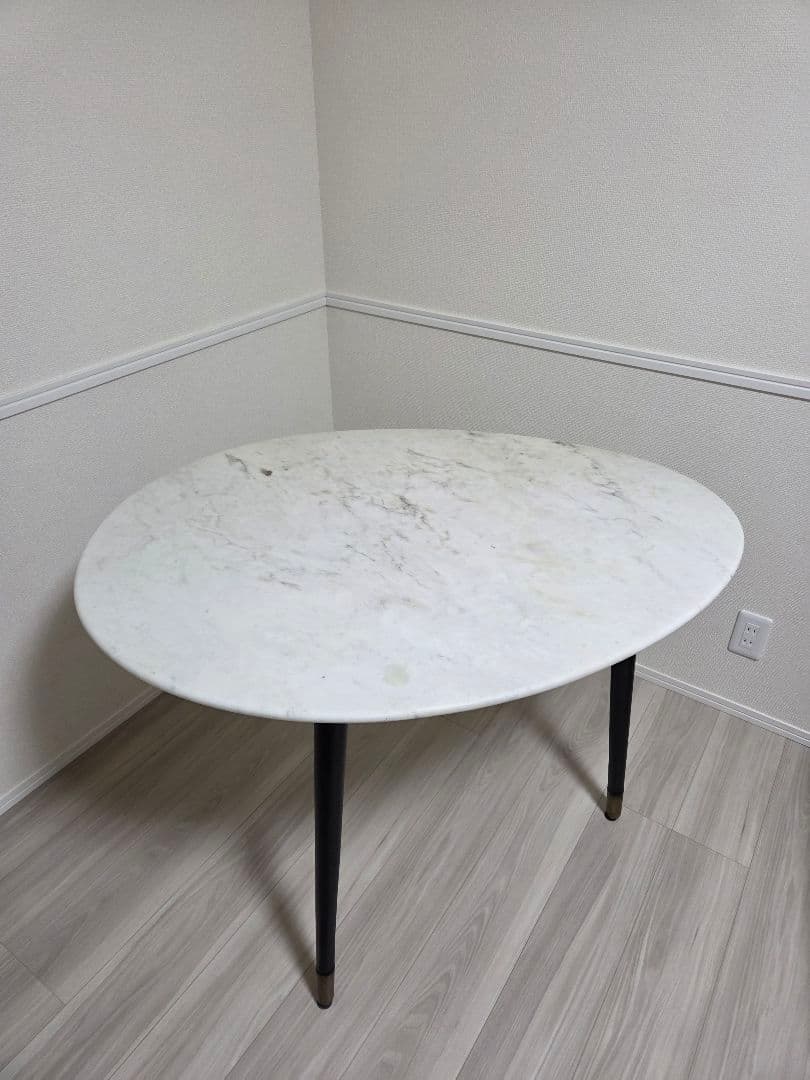 ティーフルギ【フォロー割引実施中】 楕円形ダイニングテーブル