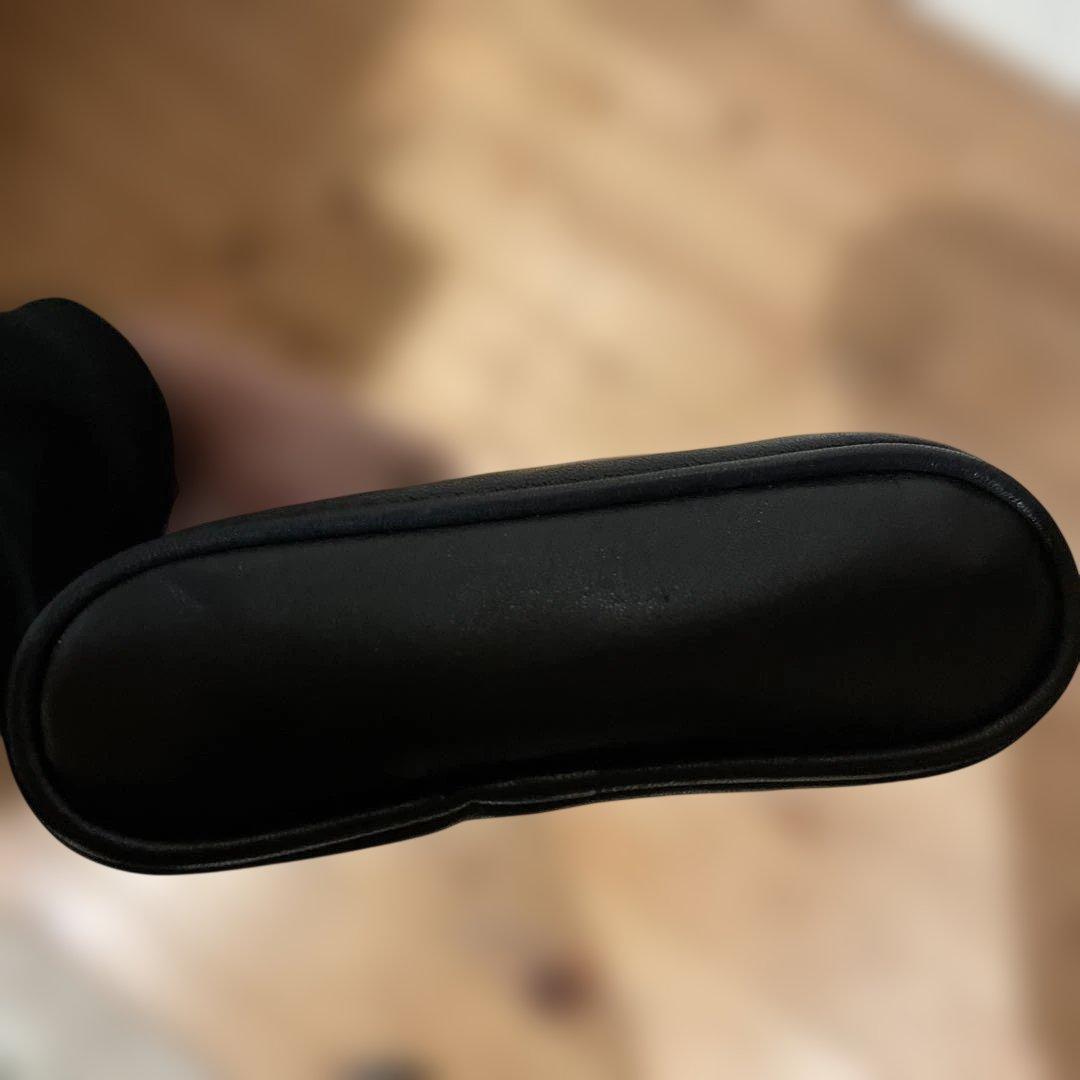 Issey Miyake ブラック ショルダーバッグ