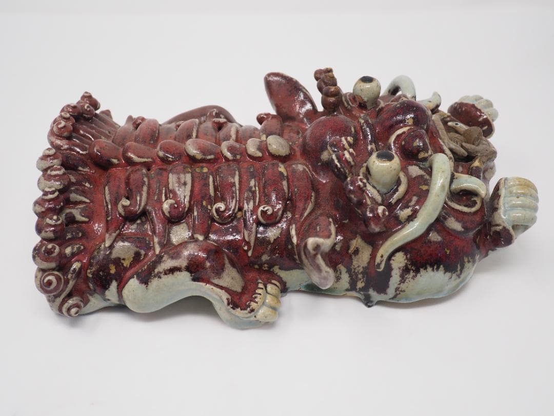 赤いシーサー瓦　沖縄産　レア　琉球　守り神　鬼瓦　縁起物　破邪