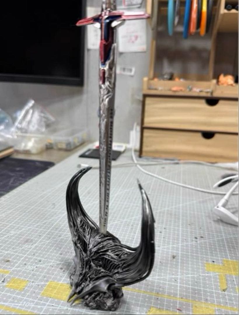 dlxオプトマスプライム　老八製　 剣のスダンド