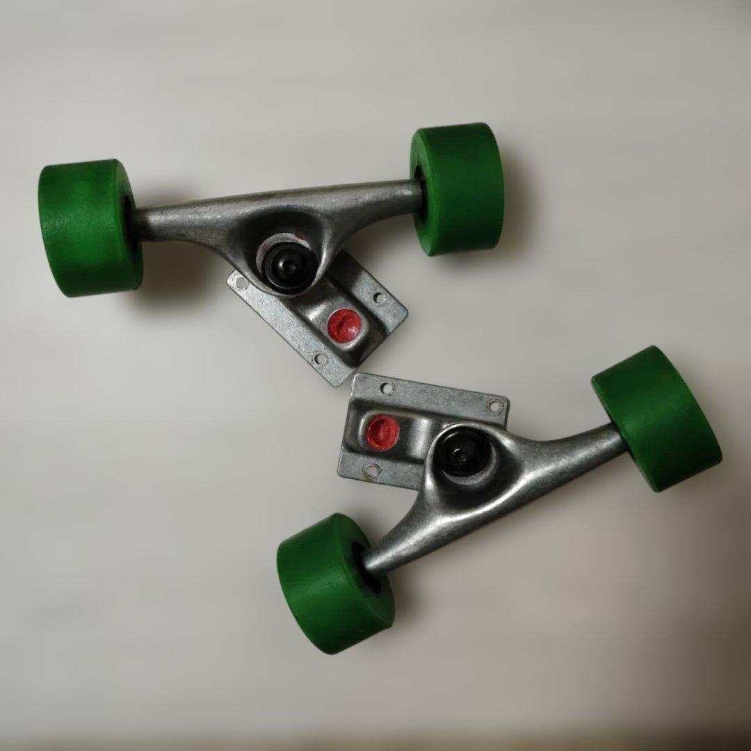 00s madrid スケートボードデッキ ラットフィンク