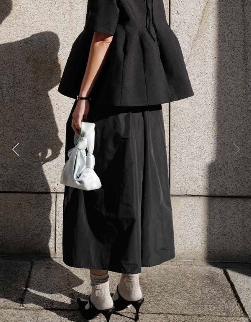 美品 macchat メモリーキュロットパンツ　ブラック