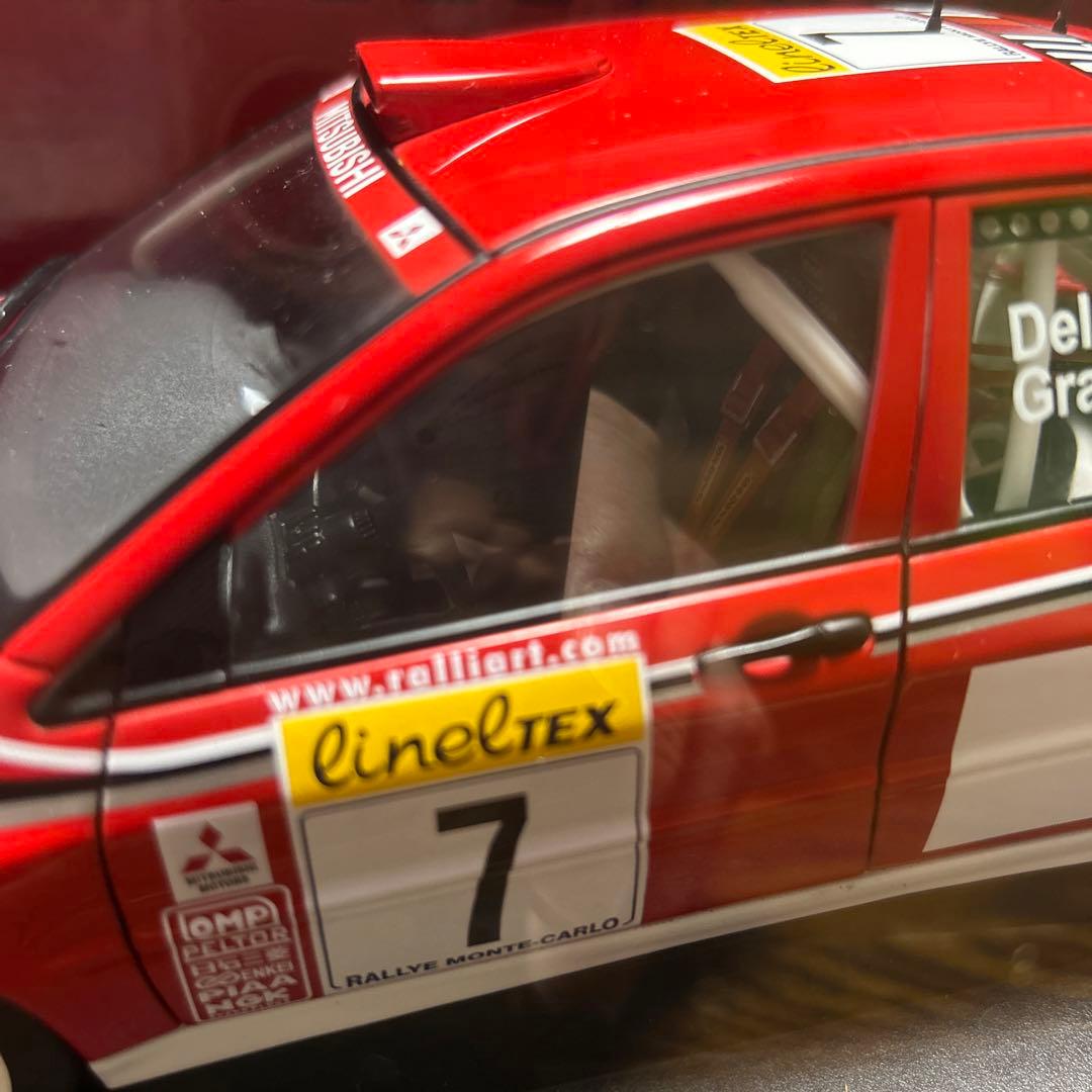 オートアート 三菱ランサーエボリューションWRC 1/18ミニカー
