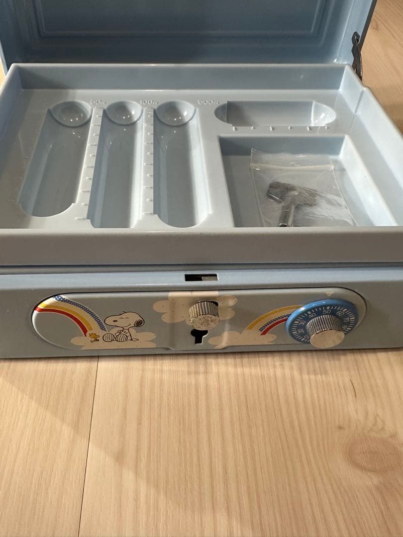 レア⭐︎美品⭐︎レトロスヌーピー 鍵付き手提げ金庫 キャッシュボックス