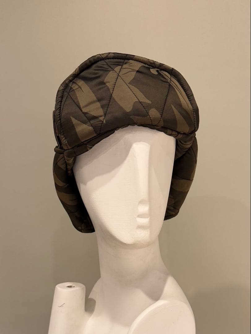 ヴィヴィアンウェストウッド迷彩柄 冬用耳あて付き帽子